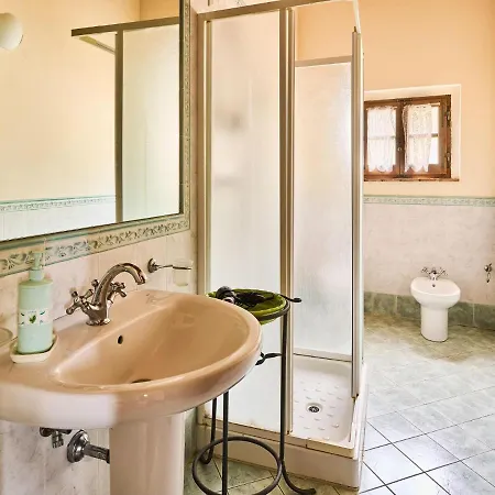 Villa Spacious In With Pool